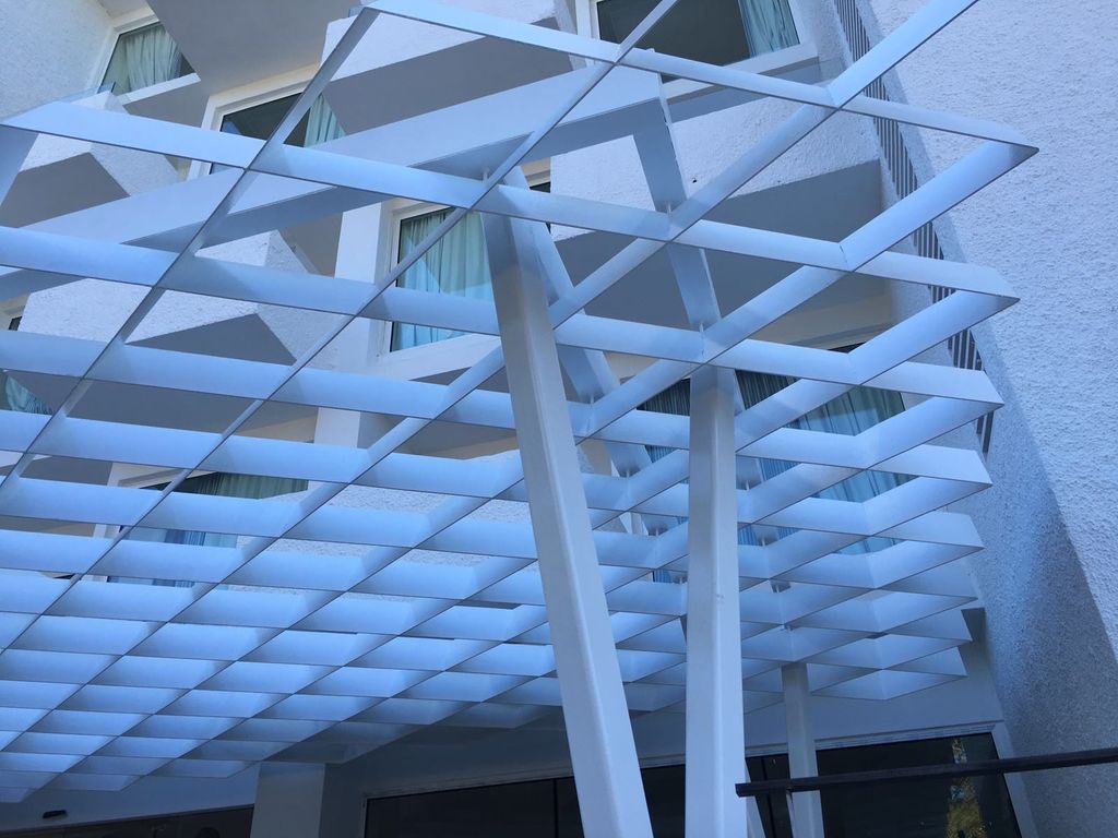 Pérgola metálica